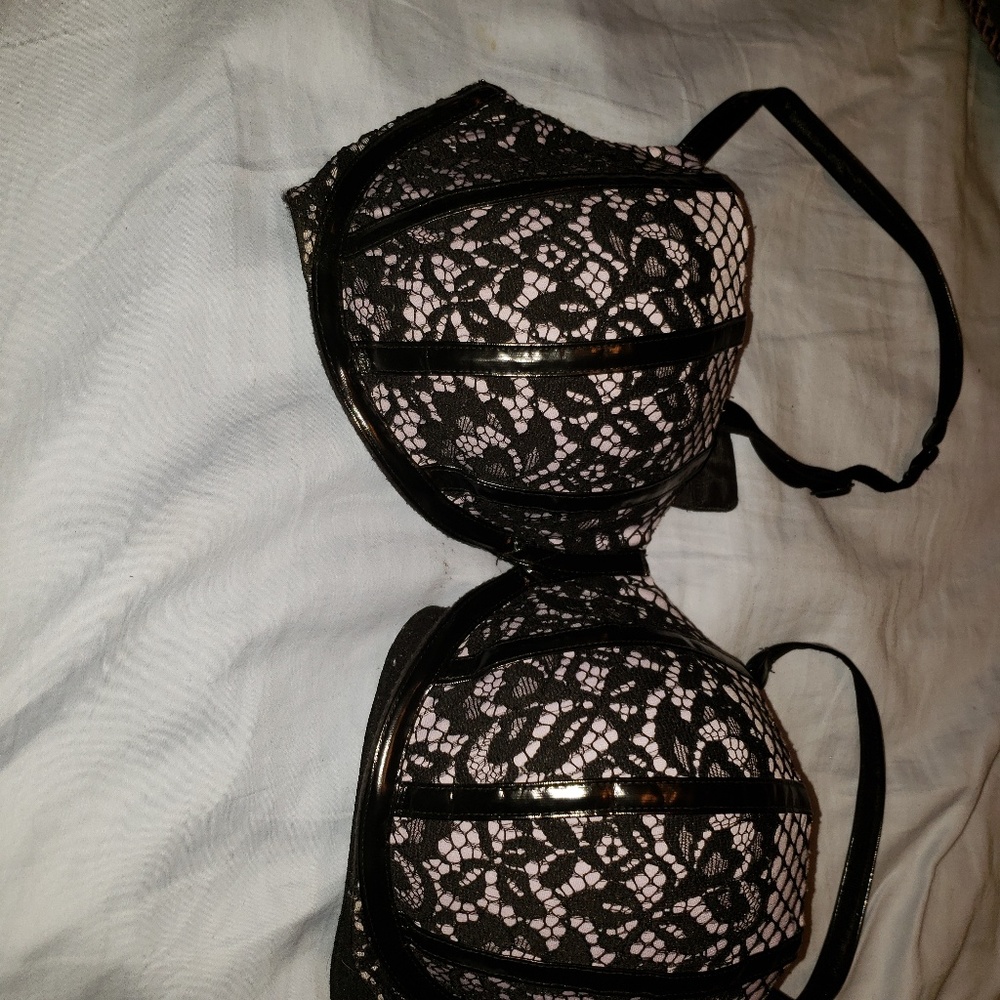Vs bra - Picture 4 of 4